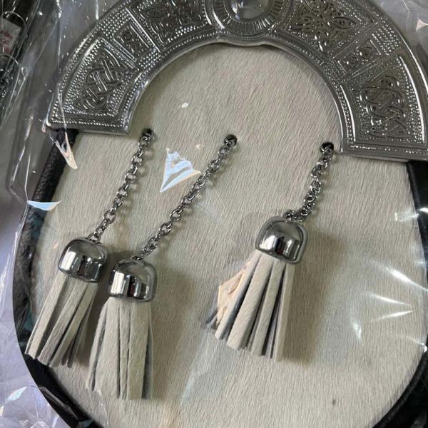 Full Dress White Fur Scottish Sporran Polished Silver Celtic Cantle Manufacturers, Suppliers in David
